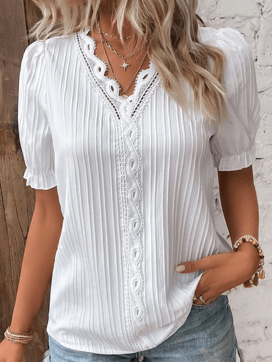 Elly Shirt | Elegant damskjorta med spets